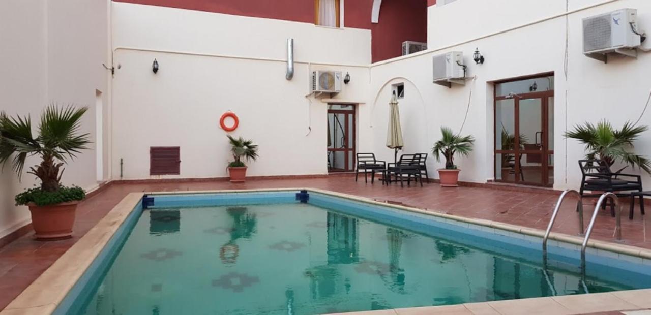 Takialt Hotel Adrar Buitenkant foto
