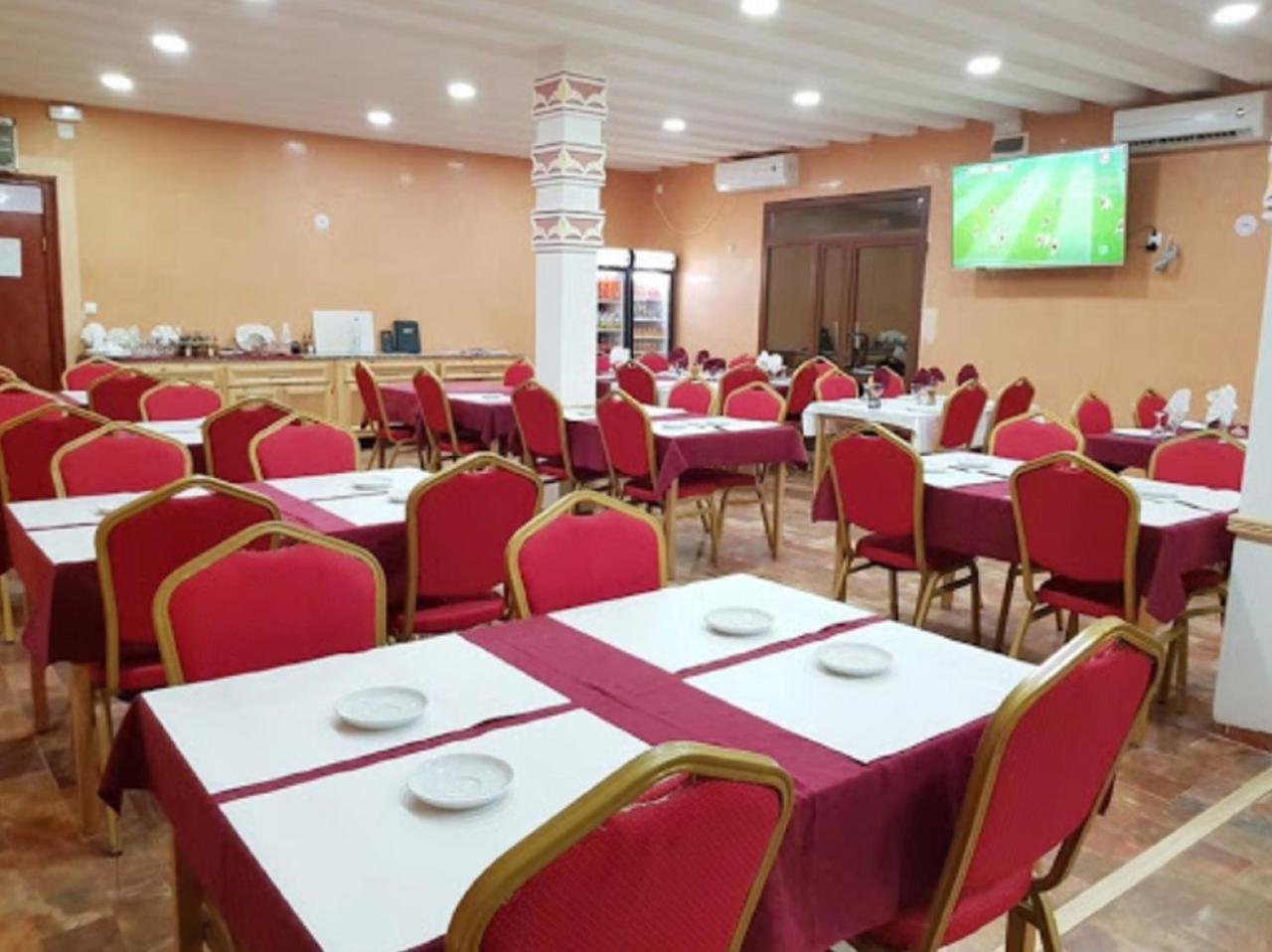 Takialt Hotel Adrar Buitenkant foto