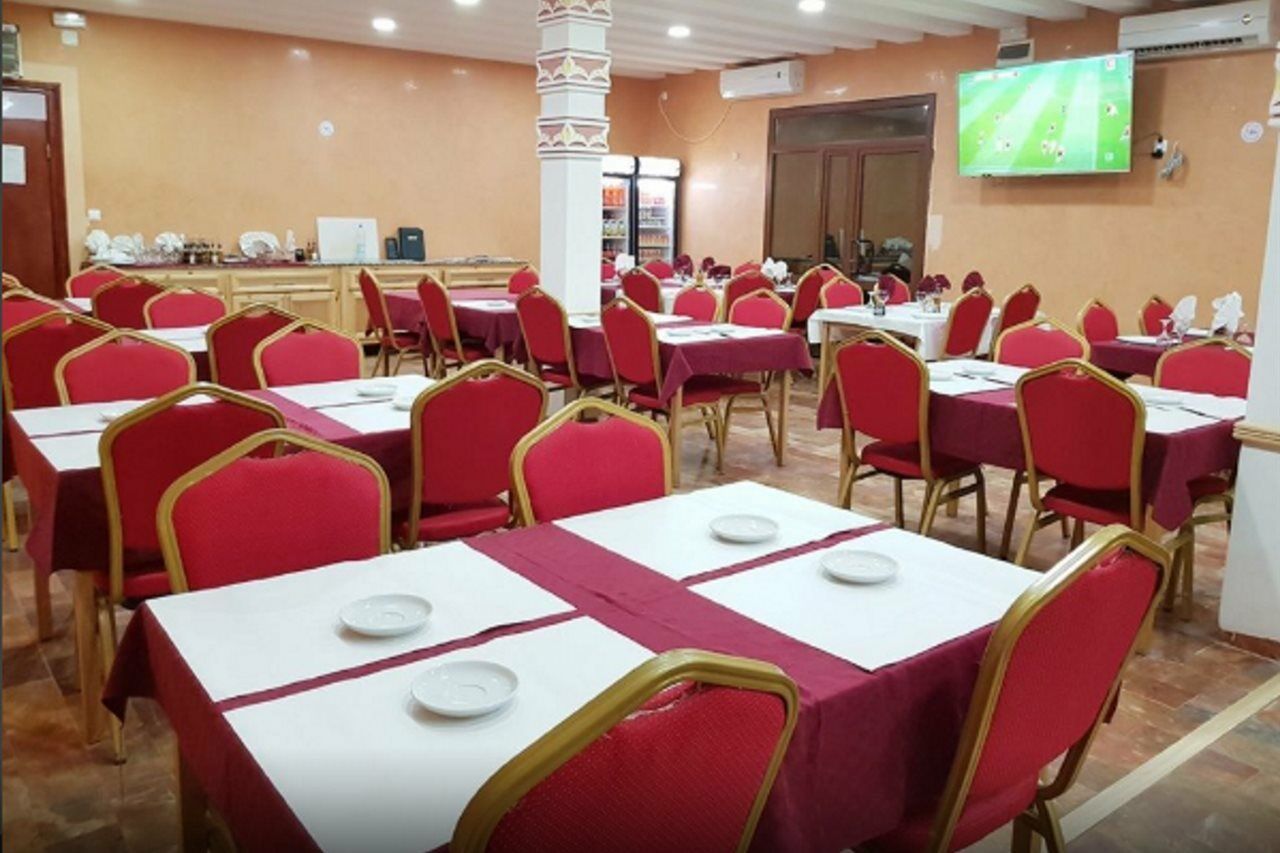 Takialt Hotel Adrar Buitenkant foto